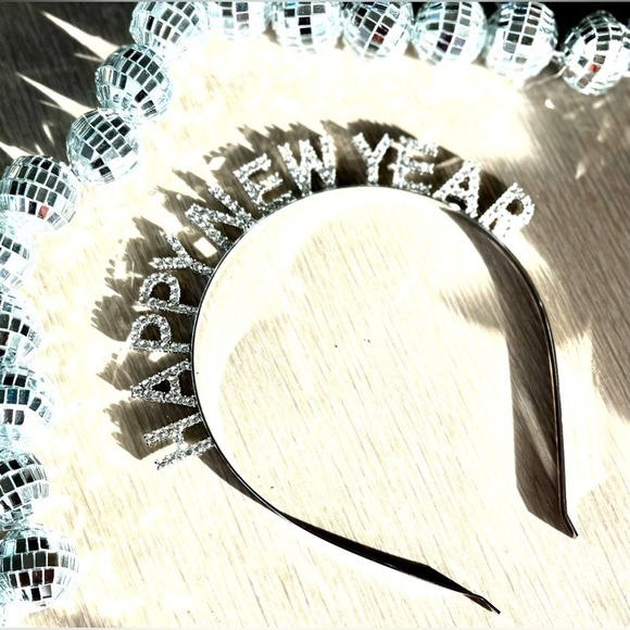 HAPPY NEW YEAR TIARA - Picture 6 of 14